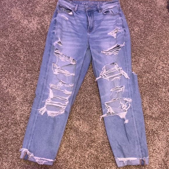 American eagle hole jeans! - Picture 1 of 9